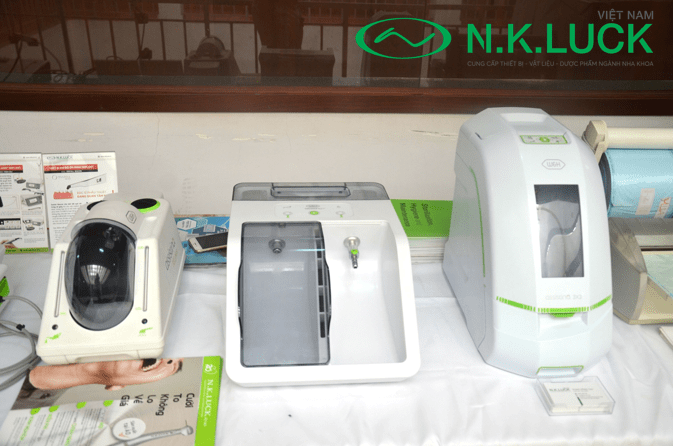 Bộ sản phẩm máy tra dầu tay khoan của Assistina.